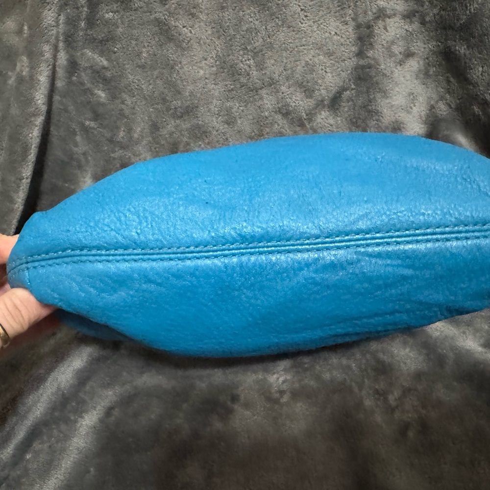 MICHAEL Michael Kors Vibrant Blue Shoulder Bag - Picture 6 of 17